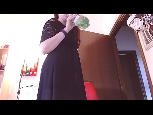 ❤️ Alistuva orja, joka rakastaa likaisia ja meheviä pikkuhousuja, pakotetaan masturboimaan tämän videon katsomisen jälkeen! Kotitekoinen porno at us